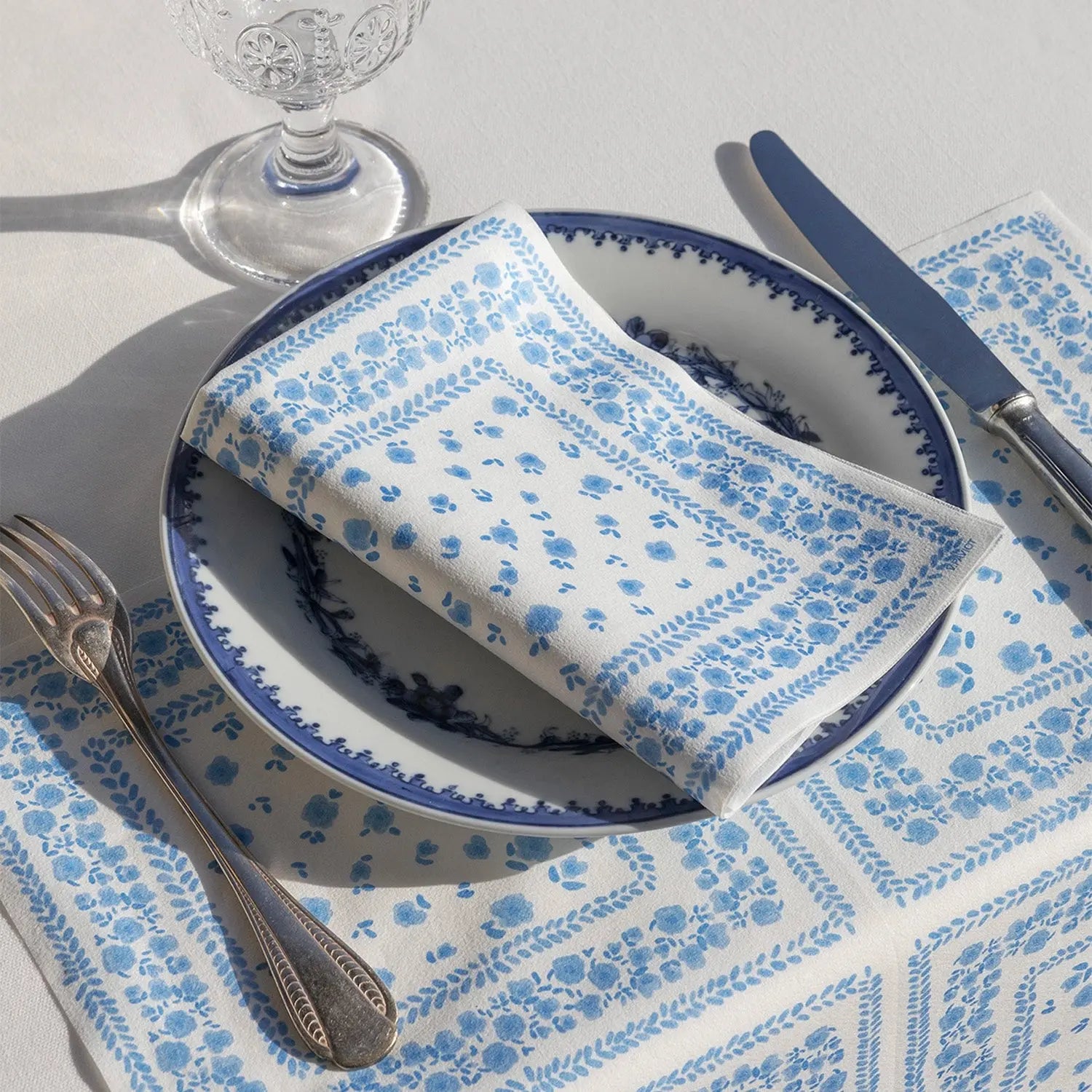 Grande Serviette en Intissé Bandana Bleu - 40 x 40 cm