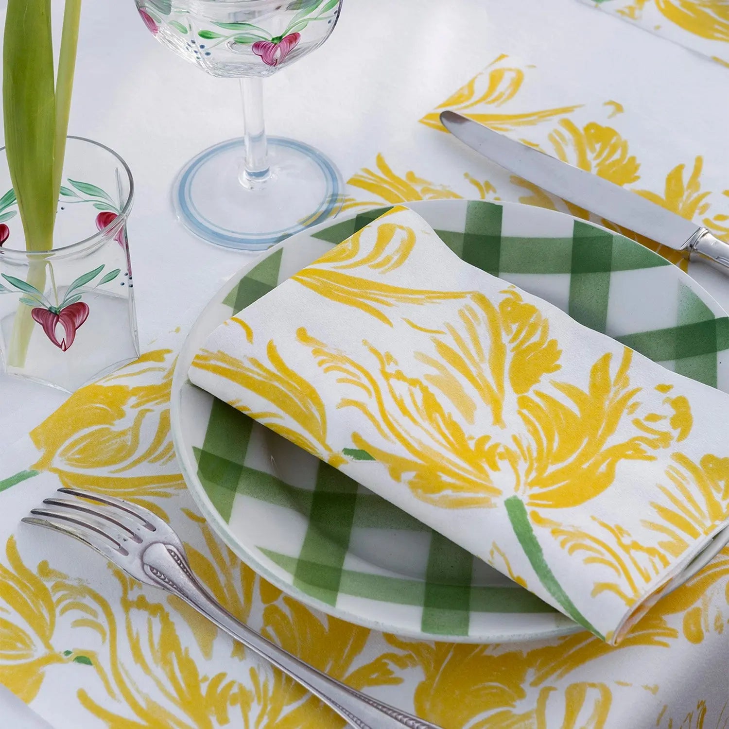 Grande Serviette en Intissé Tulipe Jaune - 40 x 40 cm