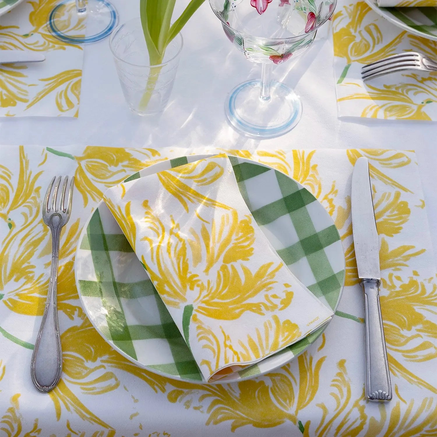 Grande Serviette en Intissé Tulipe Jaune - 40 x 40 cm