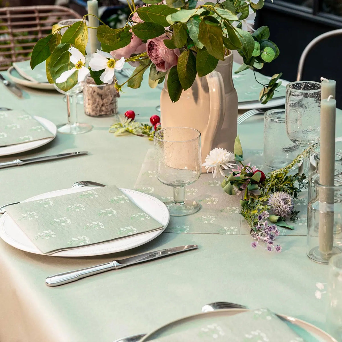 Nappe en Intissé Vert Sauge - 160 x 240 cm
